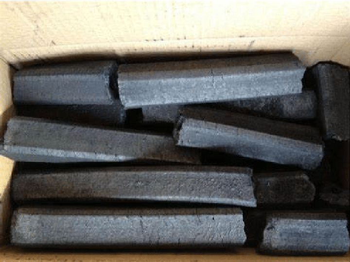نشارة الخشب كمادة خام للفحم