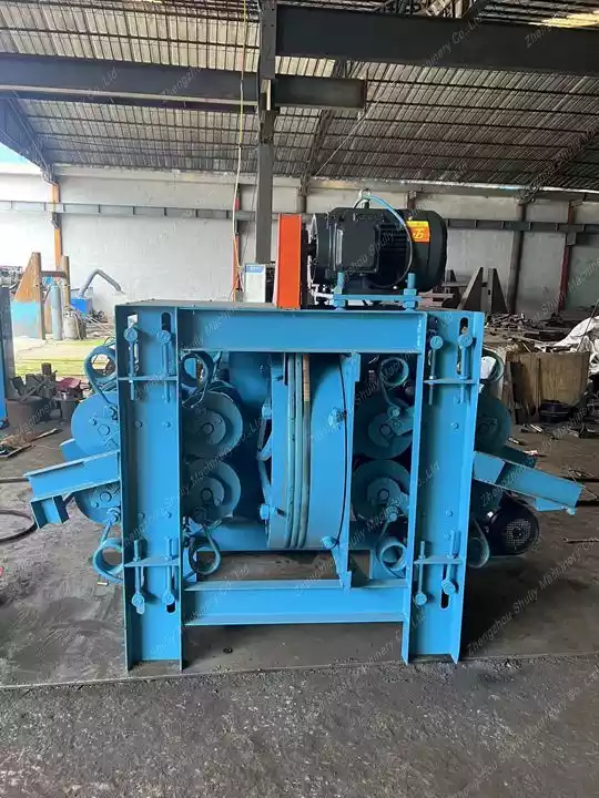 Log debarking  machine factory